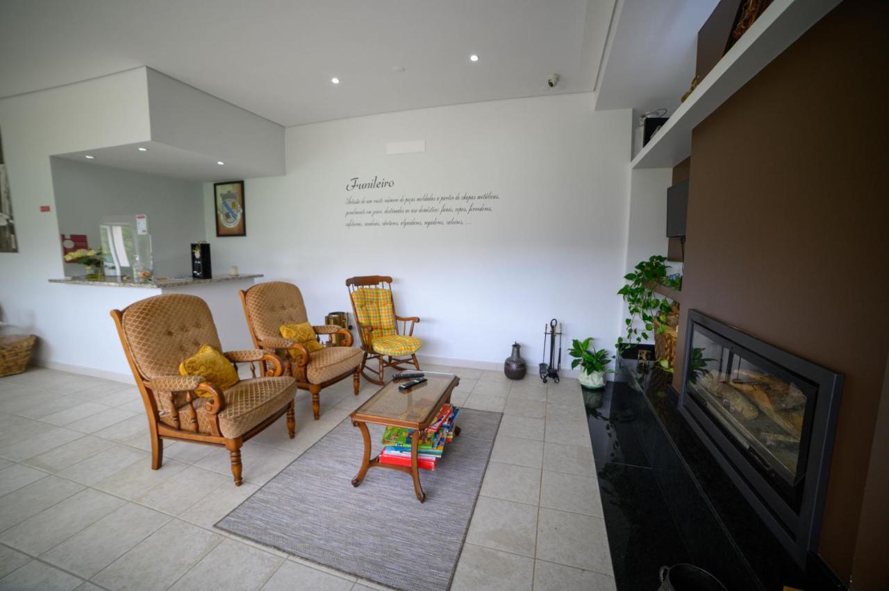 Funileiro, Apartamentos E Quartos Amares Exterior foto
