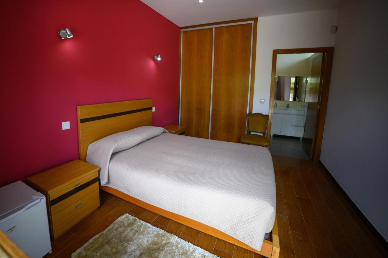 Funileiro, Apartamentos E Quartos Amares Exterior foto