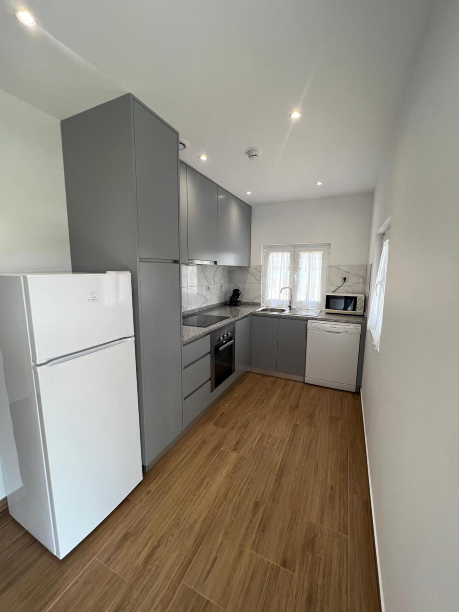 Funileiro, Apartamentos E Quartos Amares Exterior foto